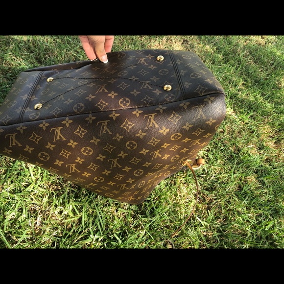 Louis Vuitton Artsy MM - Picture 5 of 14